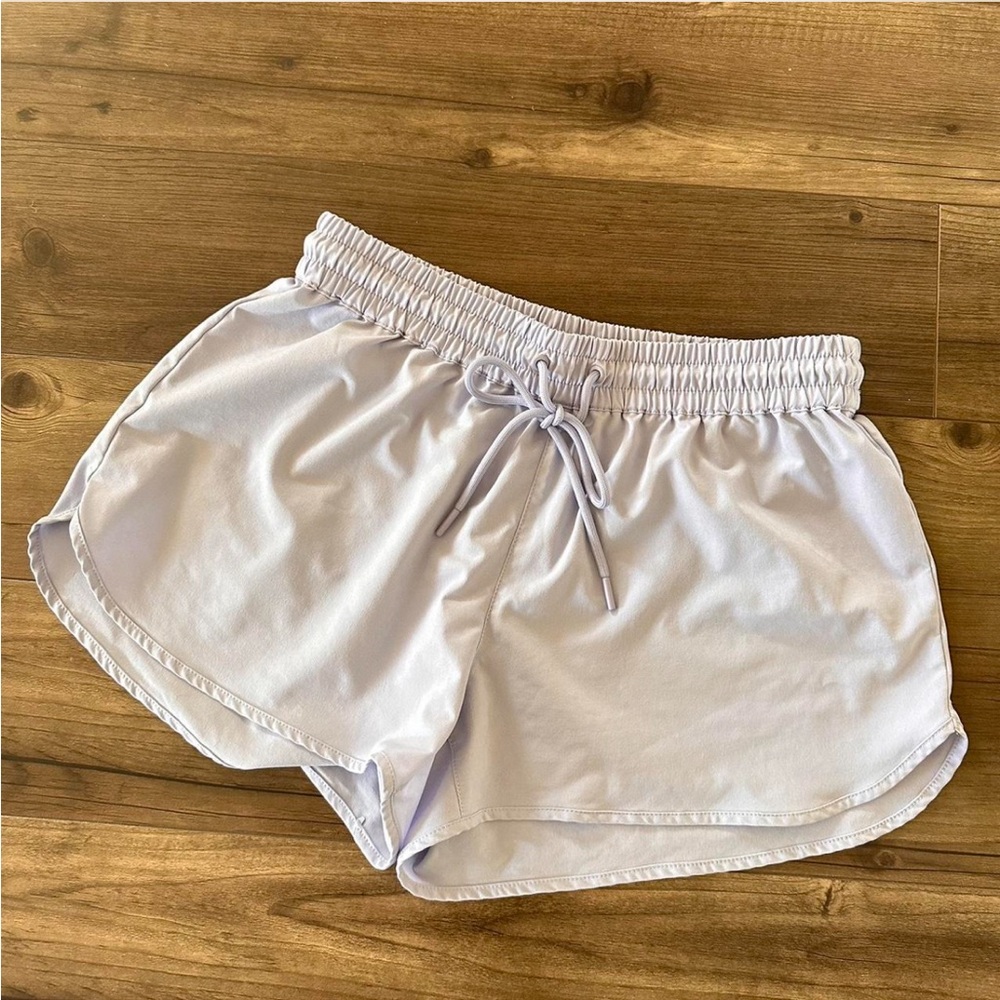 ARITZIA TNA shorts. Color is Light lavender in size XS. Athletic Shorts
